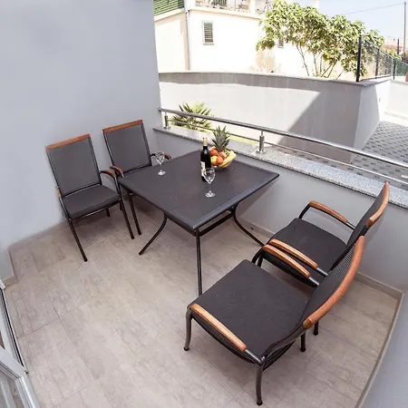 Apartmani Mijo, Biograd Na Moru Exterior photo